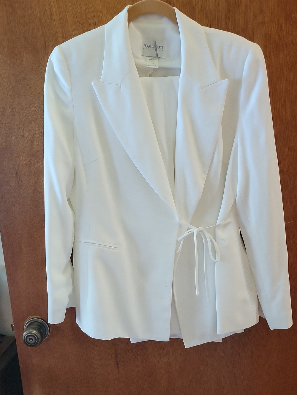 Hugo Buscati White Tie-Waist Blazer Jacket with Shawl Lapel